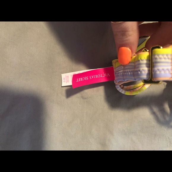 Victoria’s Secret swim top - Picture 3 of 3